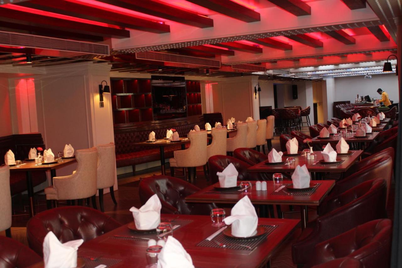 Planet Hollywood Thane Exterior photo
